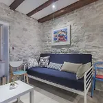度假居 Stonehouse Popozo *