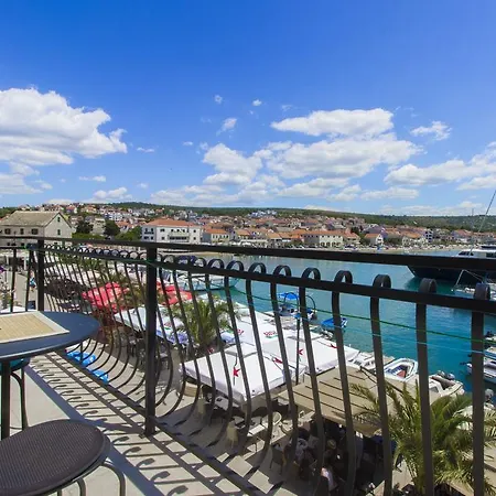 펜션 Stonehouse Popozo *