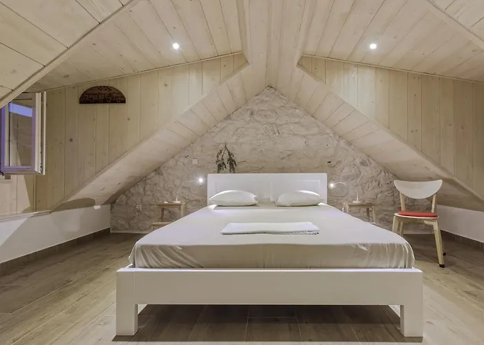 Stonehouse Popozo 普利莫顿