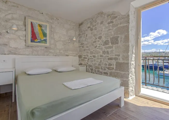 度假居 Stonehouse Popozo