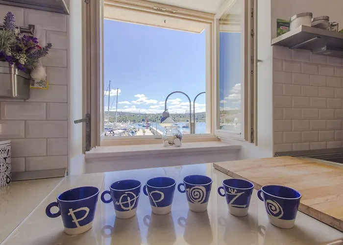 Stonehouse Popozo 프리모스턴